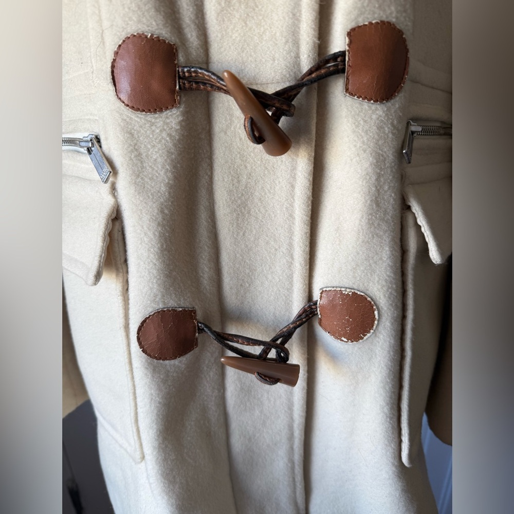 Marc New York, Andrew Marc Cream Wool Coat with 100% Fox Fur Hood from Finland - Picture 4 of 16